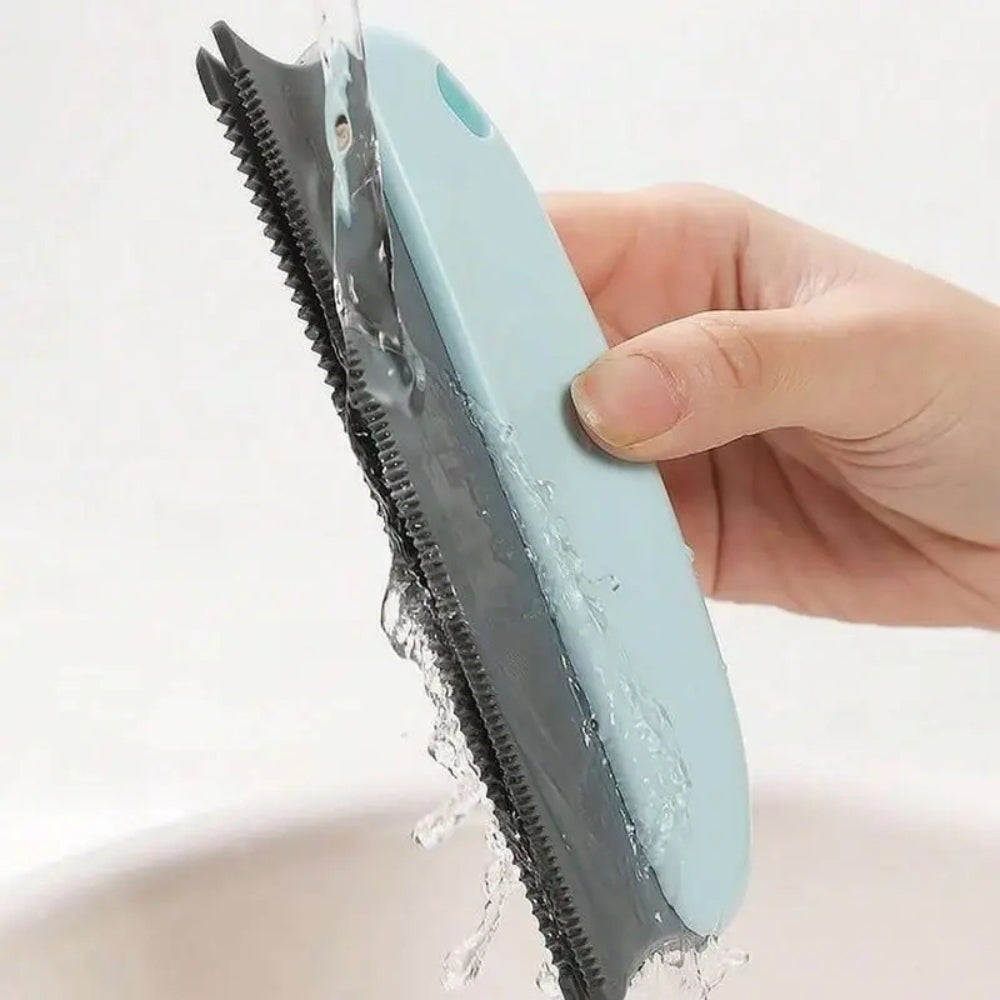 Handy Pet Fur Remover Tool — lifestyle shot