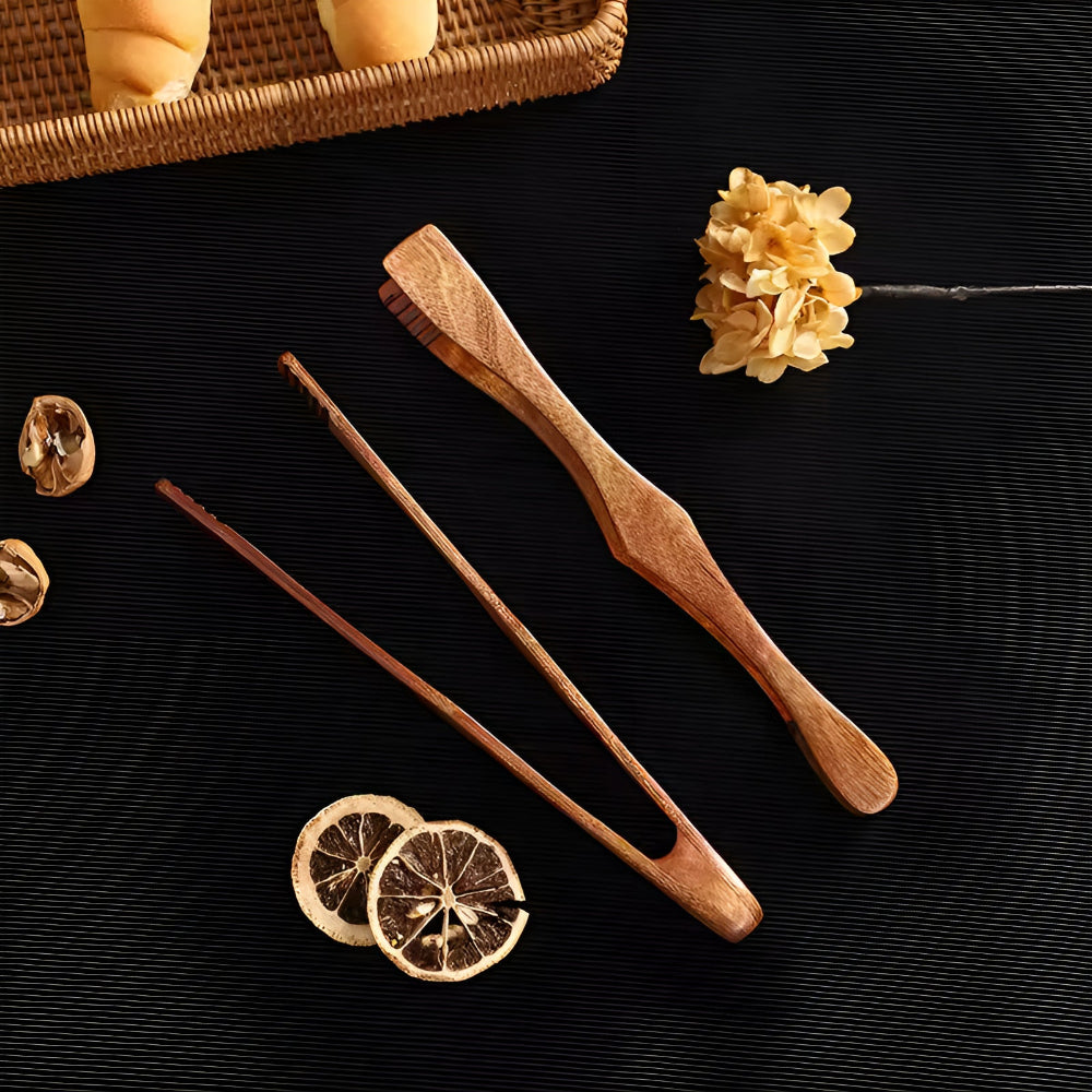 Natural Grip Kitchen Tongs — product close-up