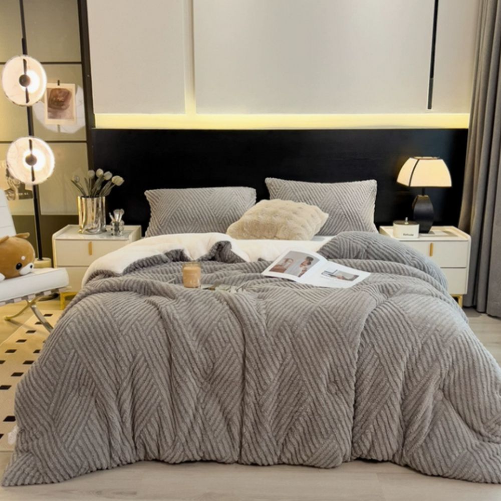 Chevron Luxe Plush Blanket — product feature detail