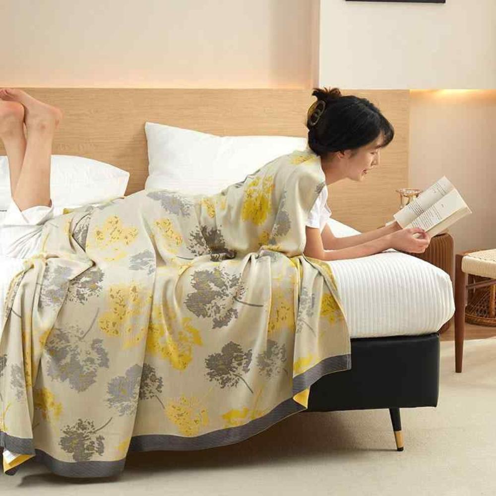 Maple Leaves Bamboo Luxe Cooling Blanket — product feature detail