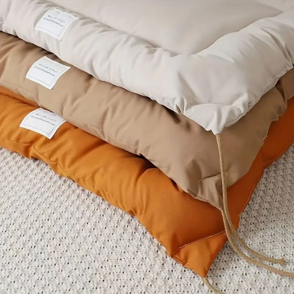 SnuggleNest Pet Mat — product detail view