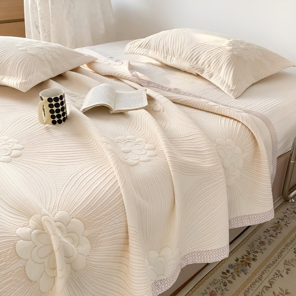 Floral Pattern Cotton Coverlet — product detail view