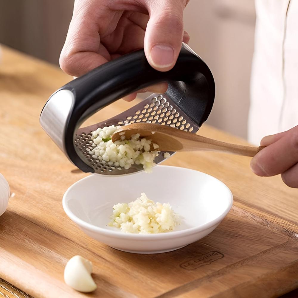 Crush Garlic Squeezer — main product photo