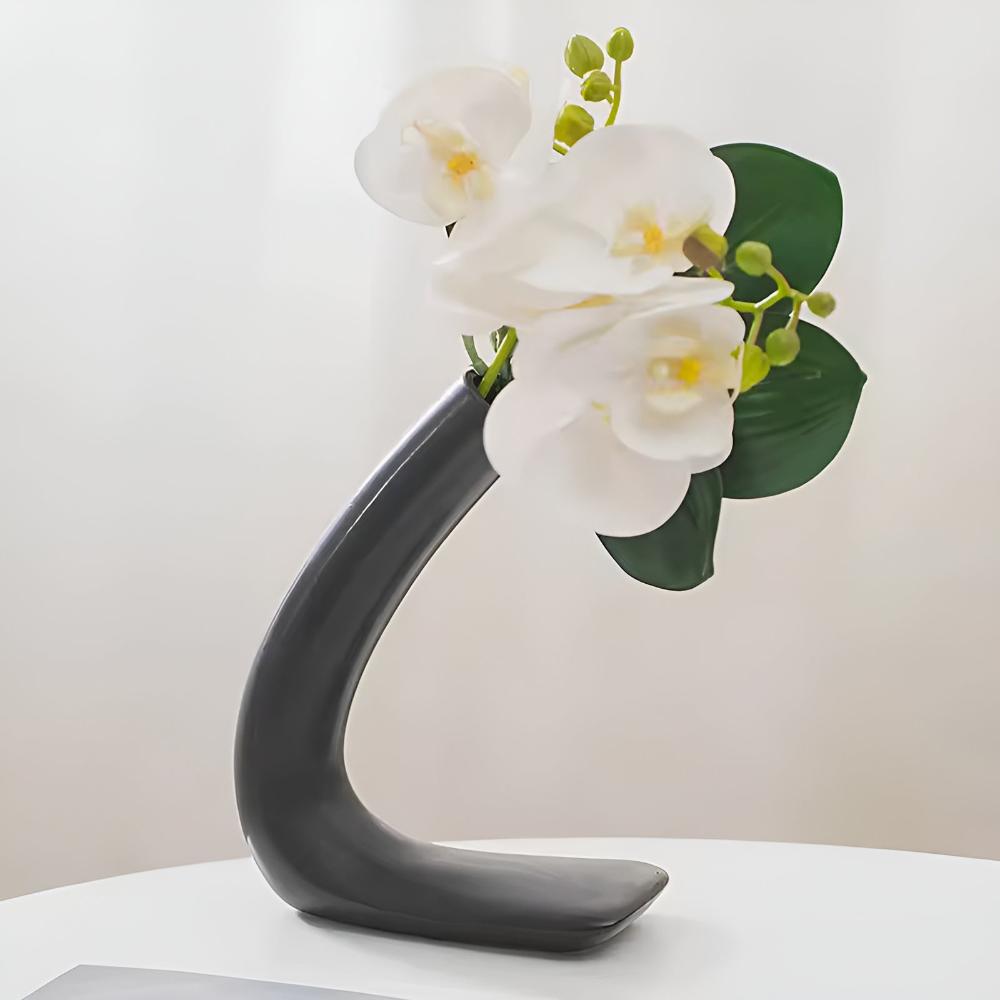Graceful Arch Ceramic Vase Set — product detail view