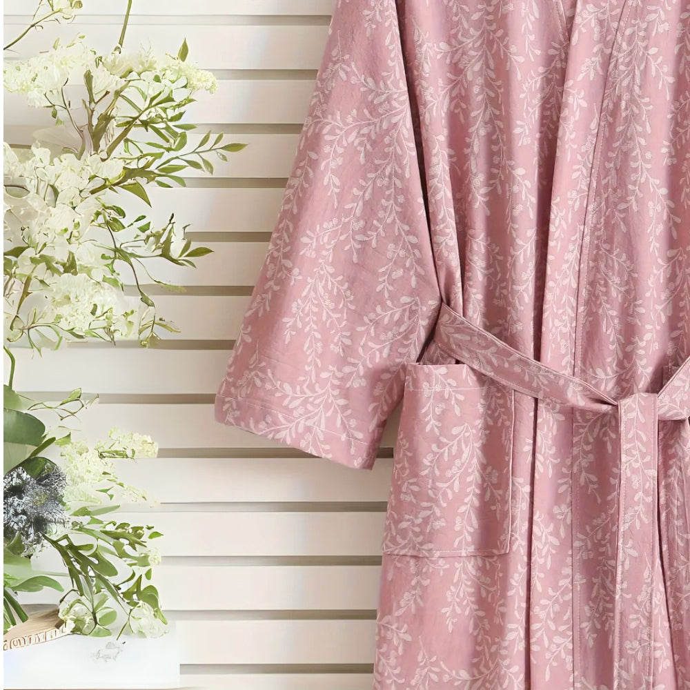 Featherlight Jacquard Cotton Bath Robe — product close-up