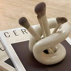 Nordic Knot Ceramic Holder — additional view