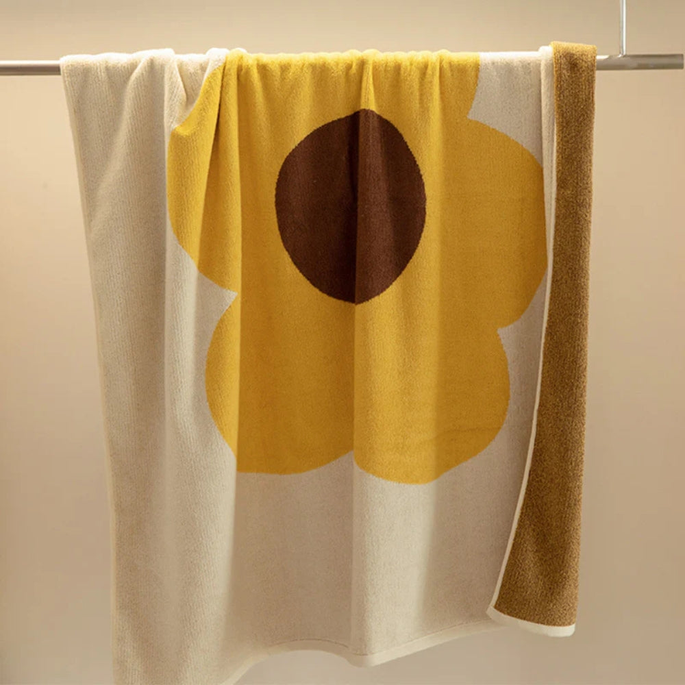 Cheerful Floral Print Cotton Bath Towel — product close-up