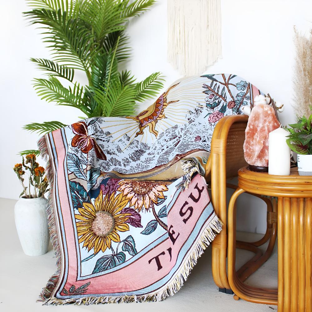 Boho Sun Tapestry Blanket — product close-up