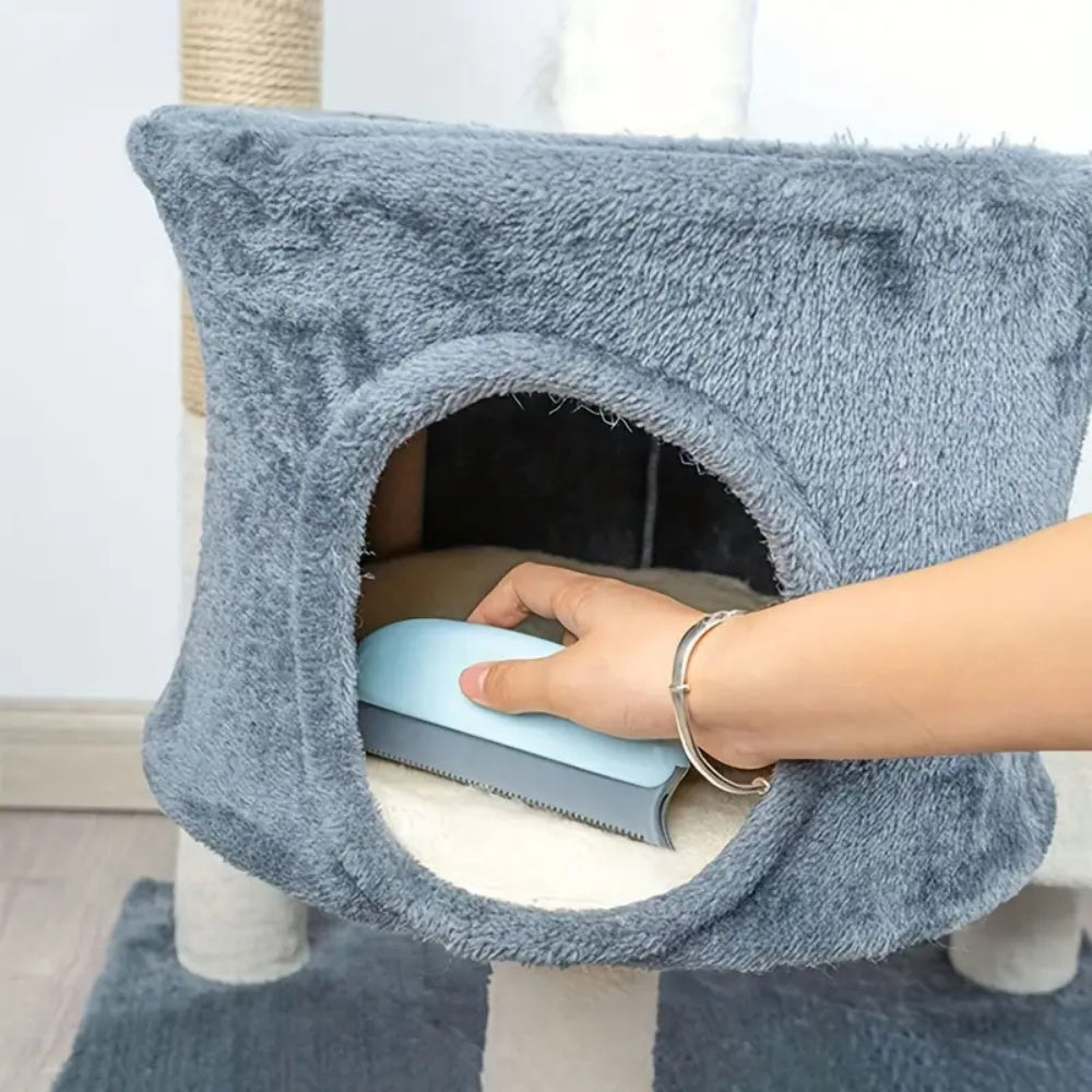Handy Pet Fur Remover Tool — product in use