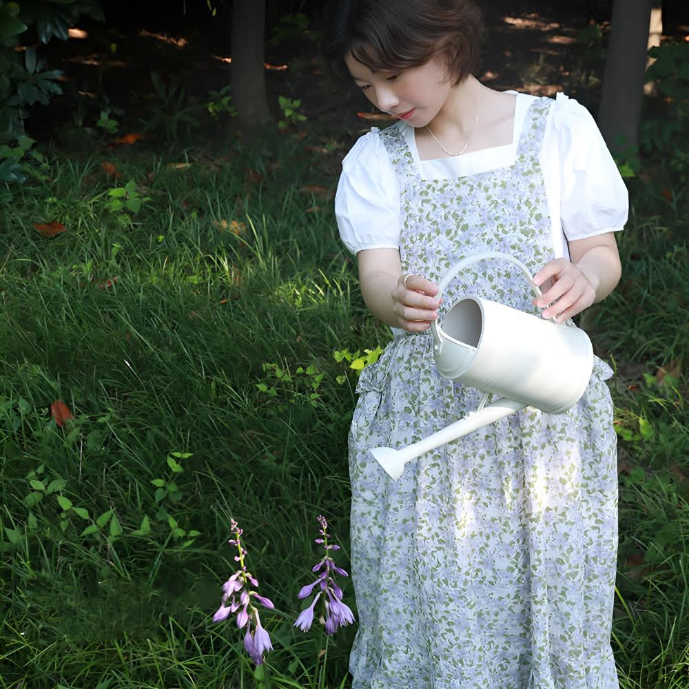 Pastoral Charm Pure Cotton Apron — alternate angle view