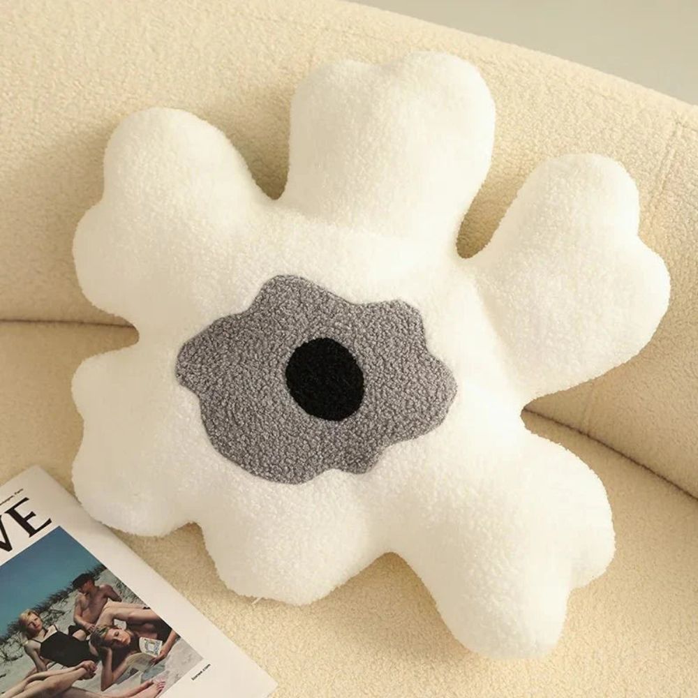 Daisy Doodle Cushion — product feature detail
