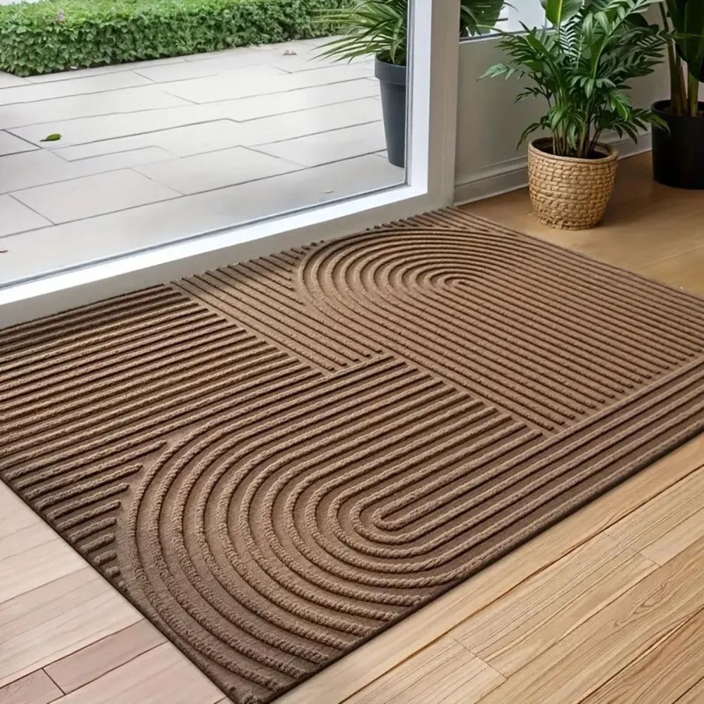 Curved Thread Line Door Mat — product in use