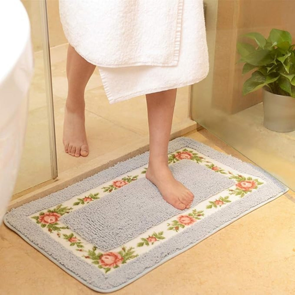 Floral Border Absorbent Bath Mat — product detail view