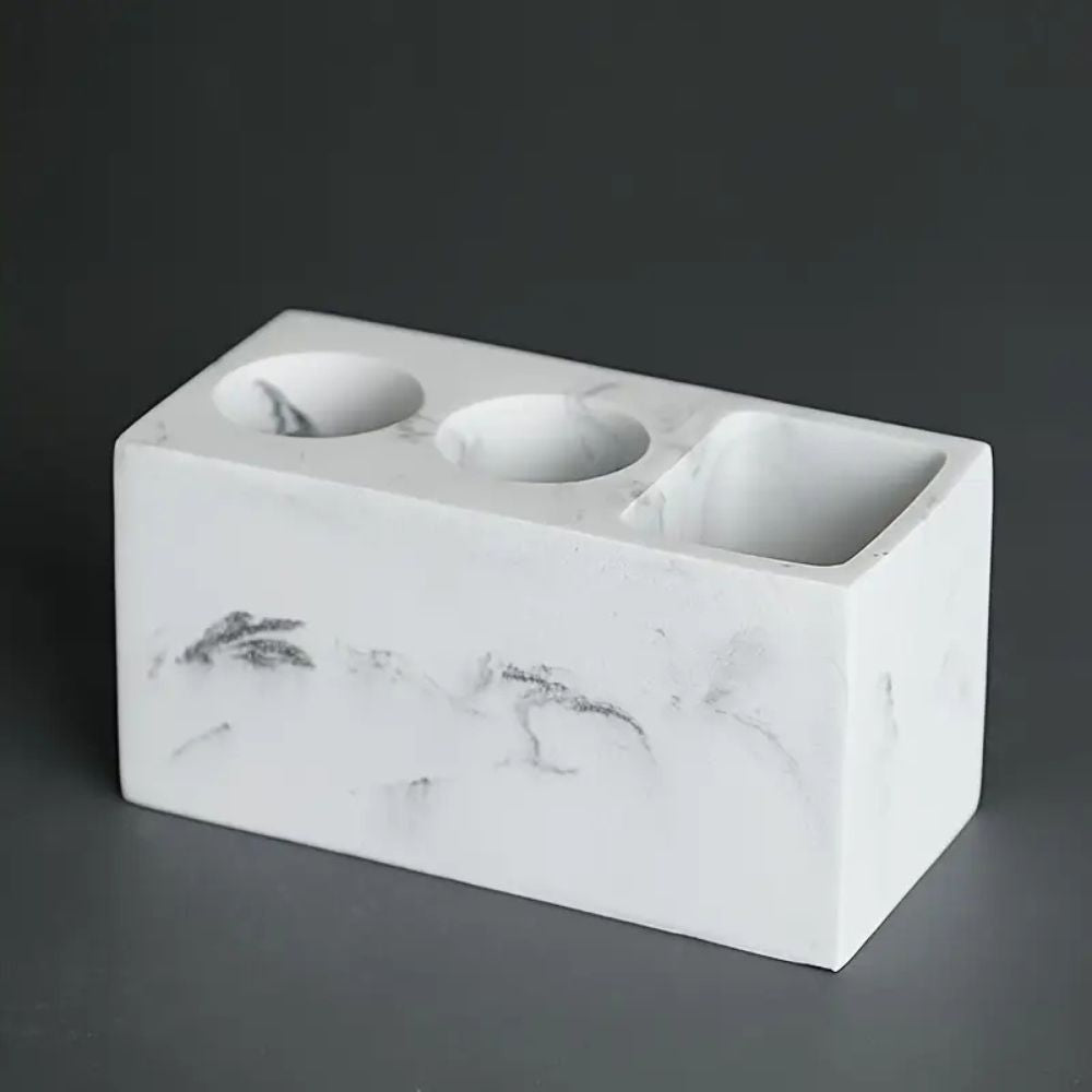 Couple Resina Toothbrush Holder — main product photo