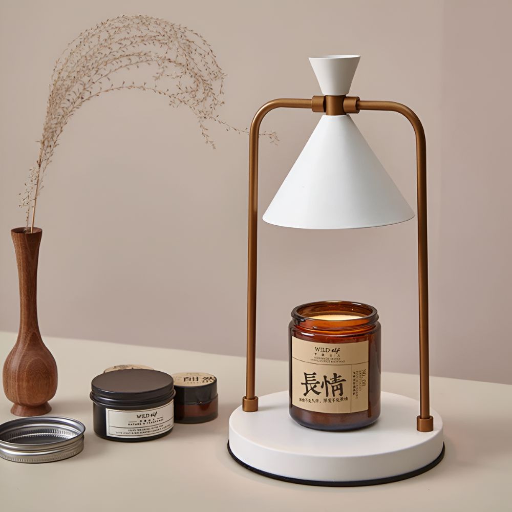 Melté Candle Warmer Lamp — product in use