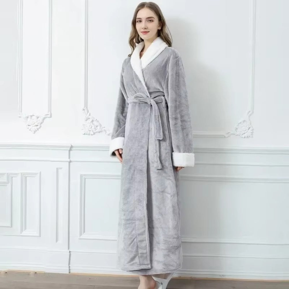 Plush Fleece Contrast Trim Bathrobe — product feature detail