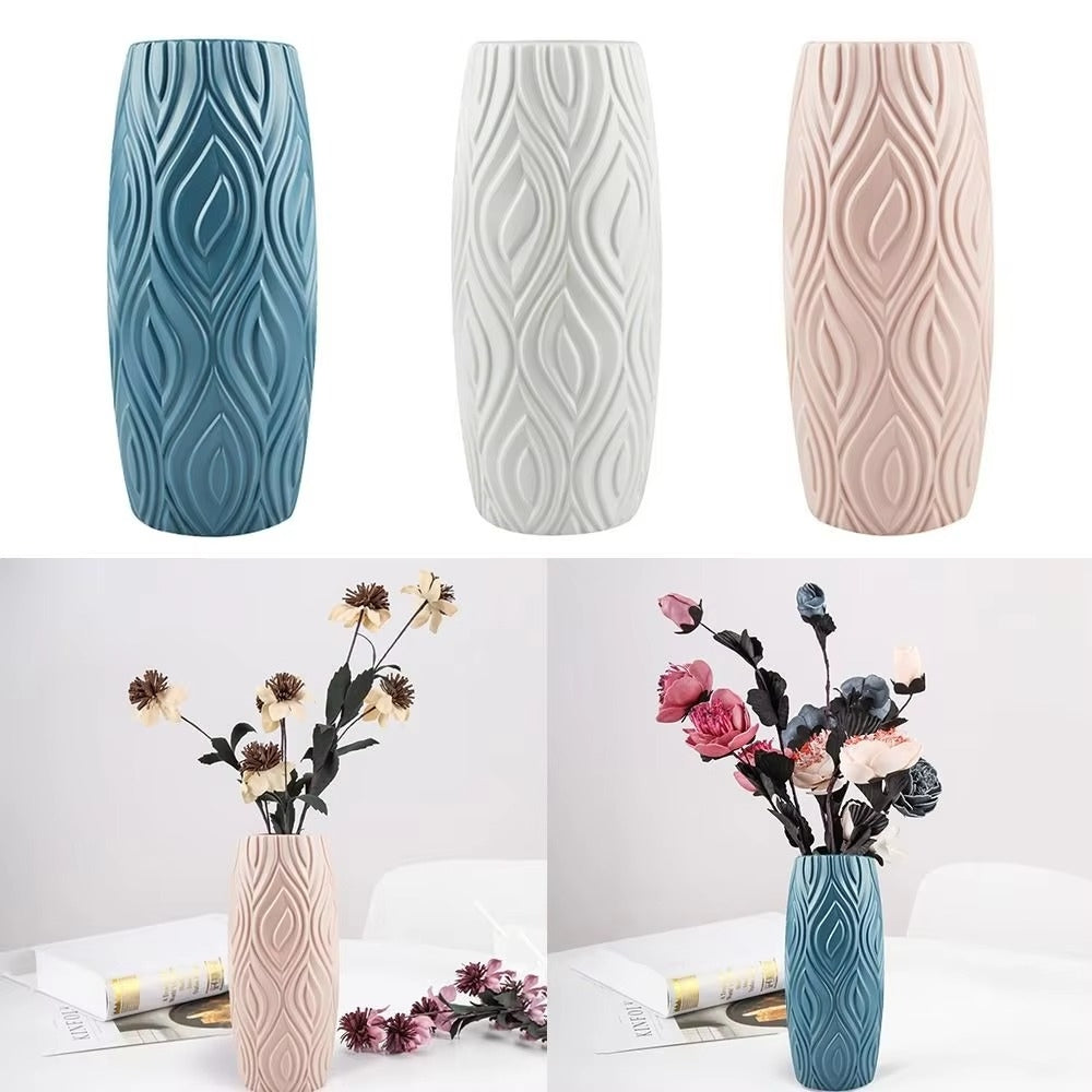 Sculpted Textured Leaf Vase — product in use