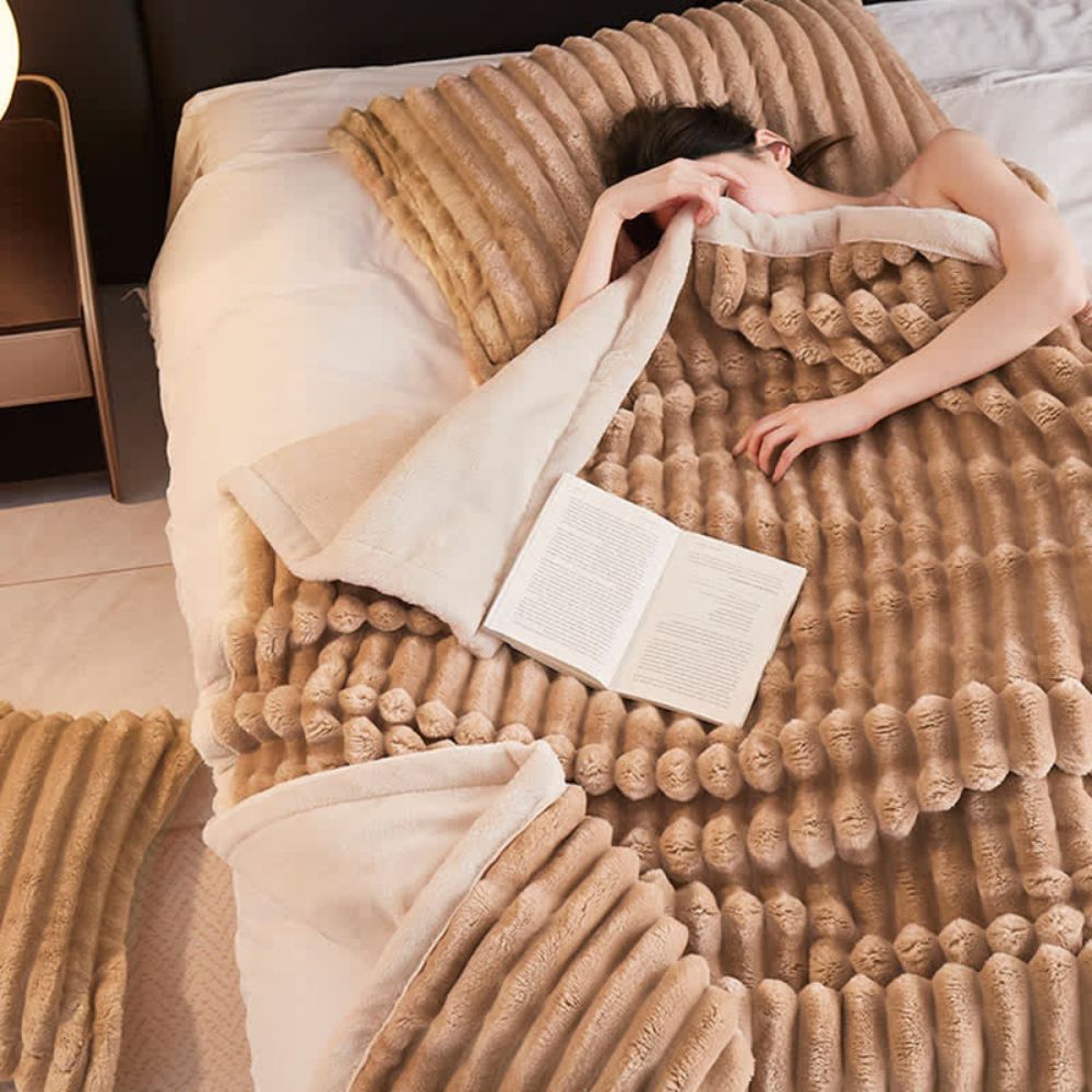 Snuggly Faux Fur Fleece Blanket — product close-up