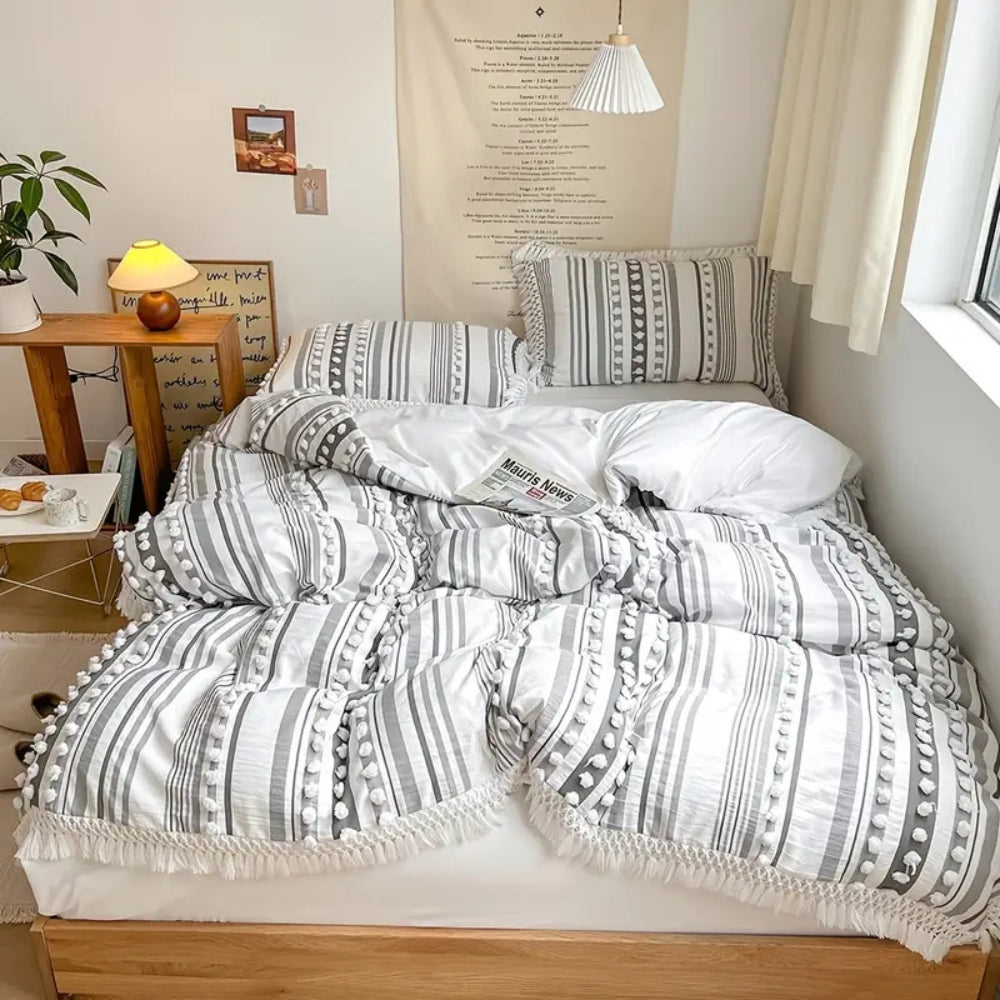 Soft Stripe and Tassel Quilt Set | 3pcs — product detail view