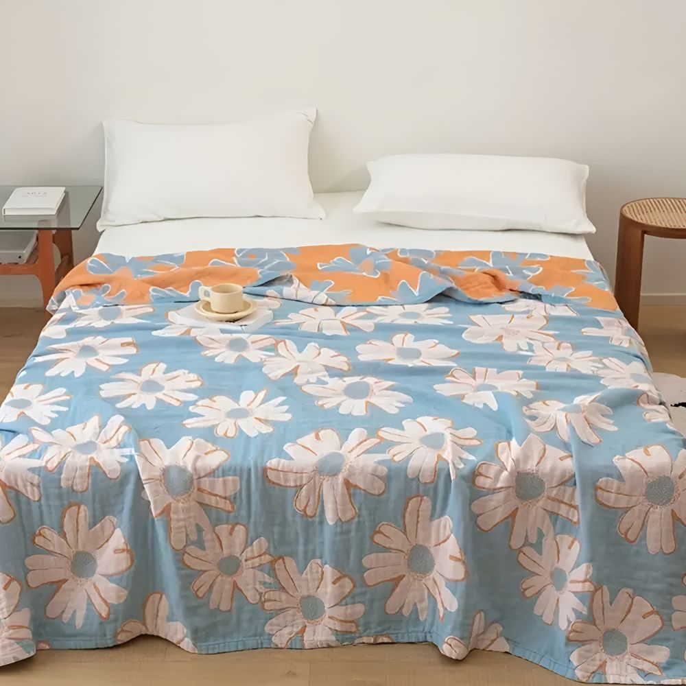 Summer-Ready Daisy Cotton Blanket — lifestyle shot