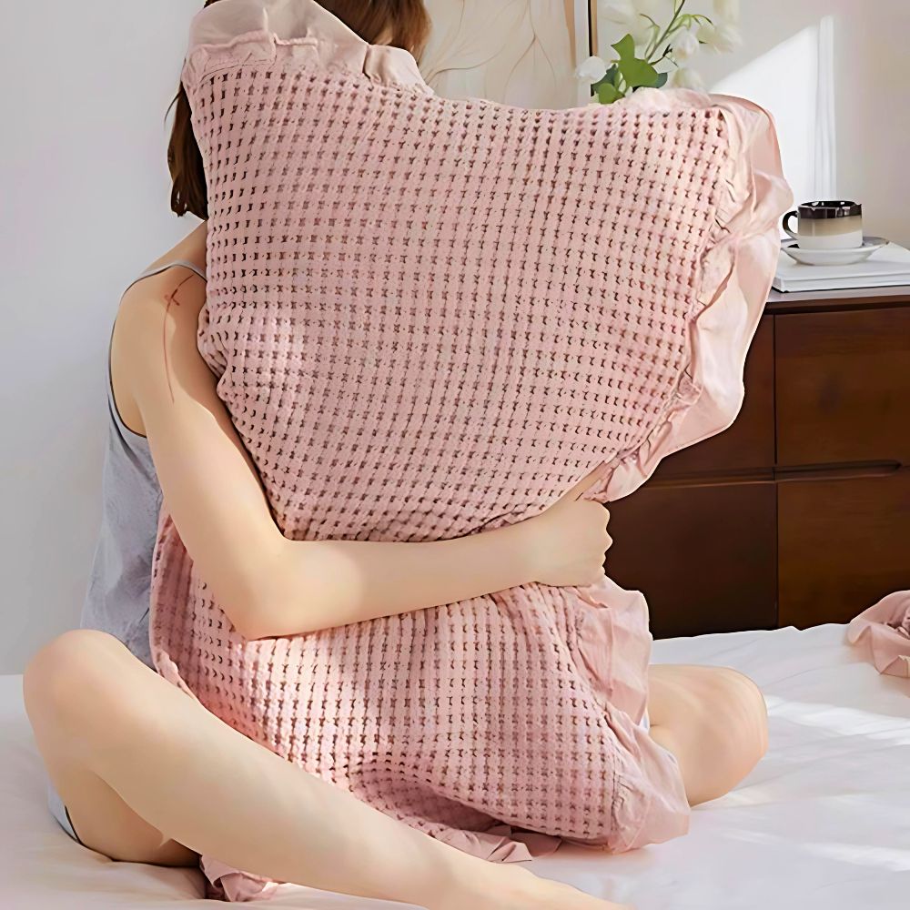Waffle Weave Cotton Pillowcases with Ruffle (2PCS) — product close-up